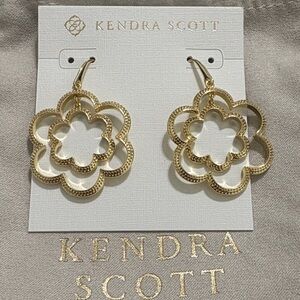 Kendra Scott Gold Floral Hoop Earrings
